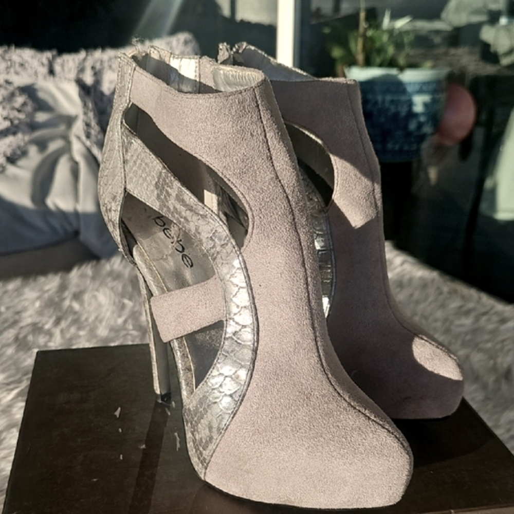 Bebe Heels Elegant Platform Pumps